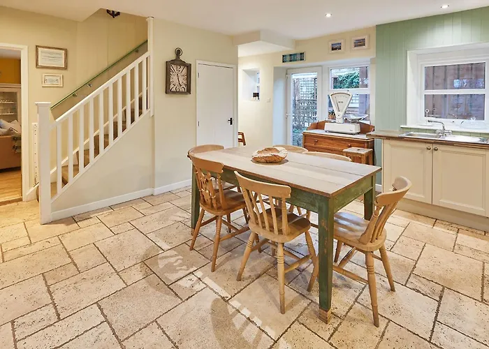 Church Cottage By Coast & Country Stays